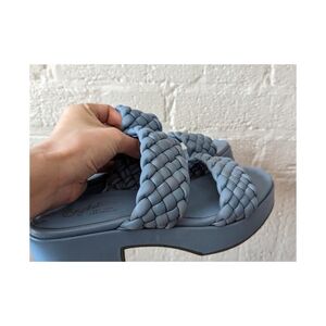 Seychelles Women's Blue and Navy Sandals